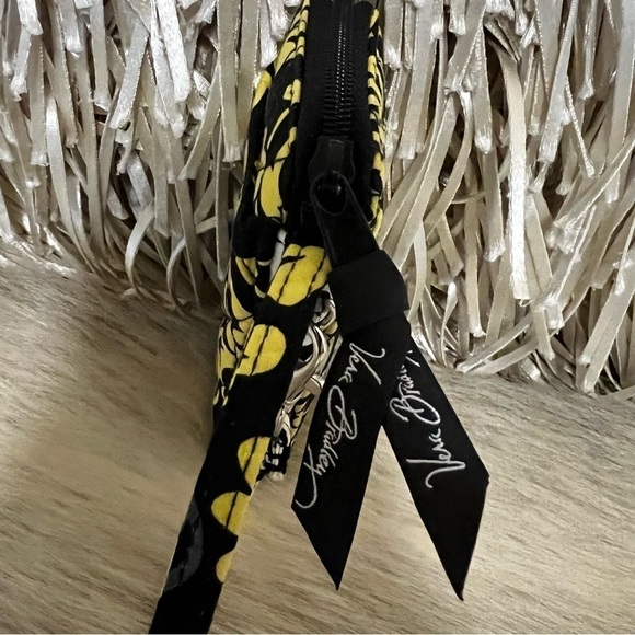 VERA BRADLEY Baroque 2010 Carry It All Wristlet Black Yellow White Lipstick Case - Picture 4 of 10